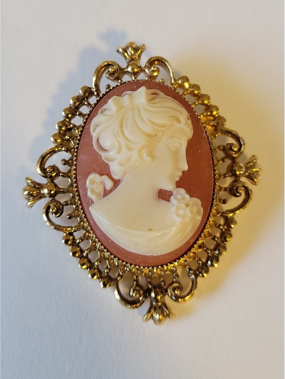 Vintage AVON Goldtone CAMEO Woman Solid Perfume Glace Pin Brooch